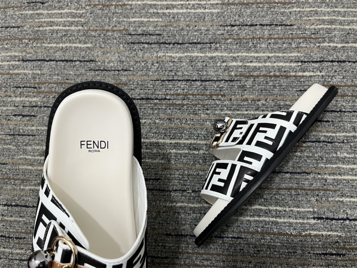 F*endi Top Sandals
