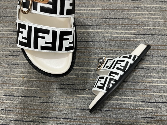 F*endi Top Sandals