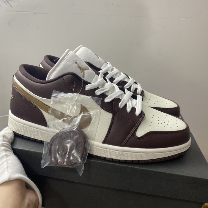 Air Jordan 1 Low DC0774-200
