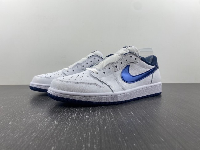 Air Jordan 1 Low Retro OG 'Midnight Navy'  705329-106