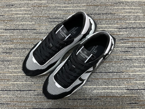 Men  𝑉*𝐴𝐿𝐸𝑁𝑇𝐼𝑁𝑂 Top Sneakers