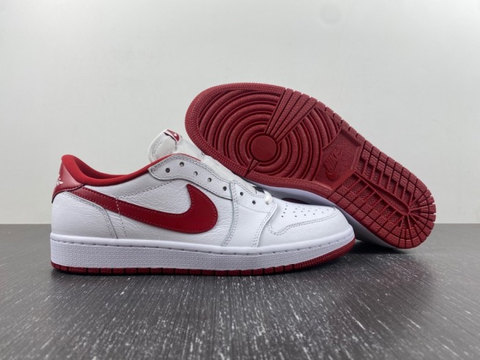 Air Jordan 1 Retro Low OG 'Varsity Red'  705329-101