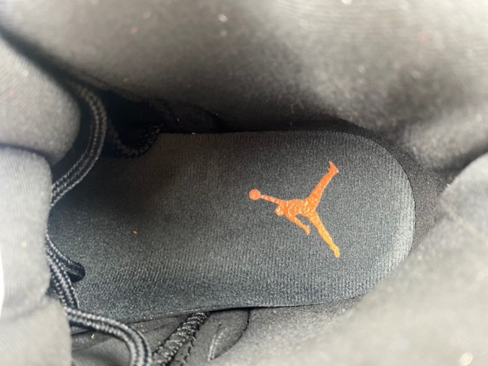 Air Jordan 12 WMNS “Brilliant Orange” FD9101-081