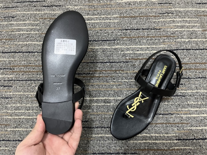 Women Y*SL Top Pumps