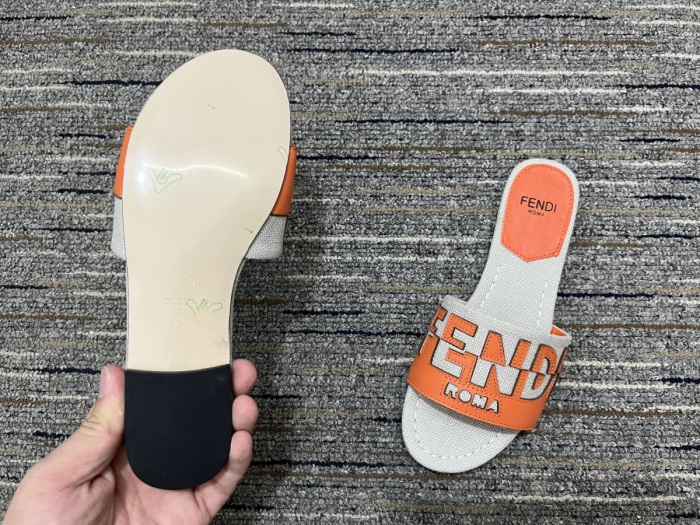 Women F*endi Top Sandals