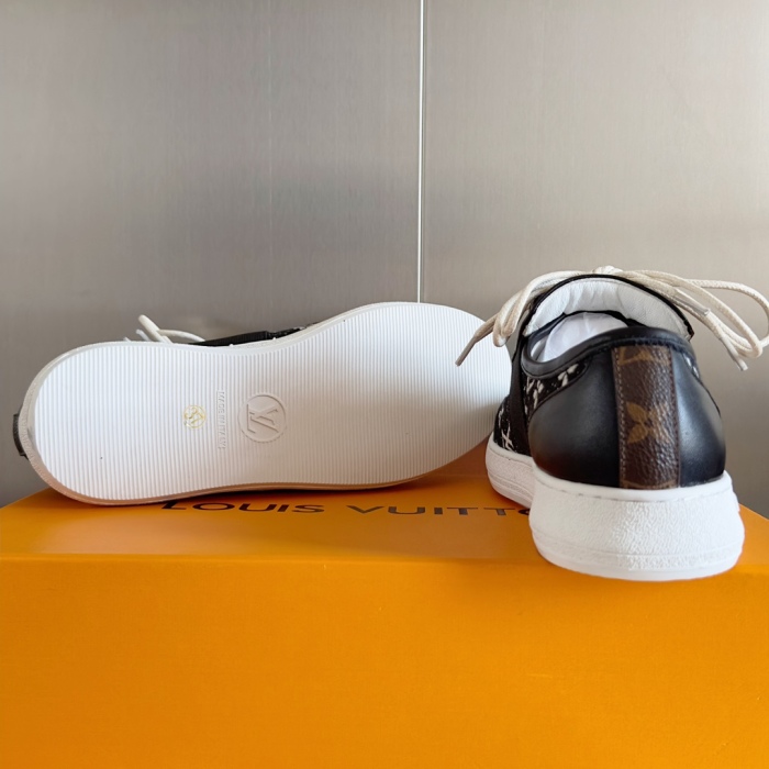 Women L*ouis V*uitton Top Sneakers