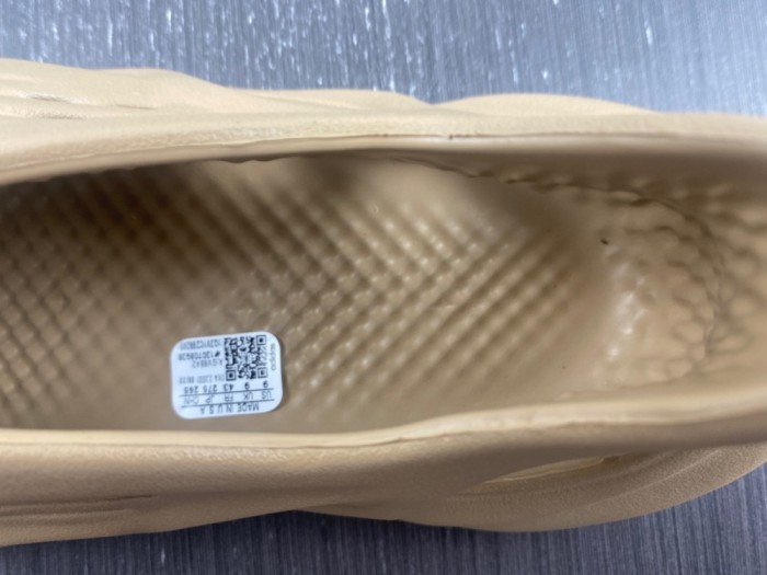 a*didas Yeezy Foam Runner “Flax”  GV6842