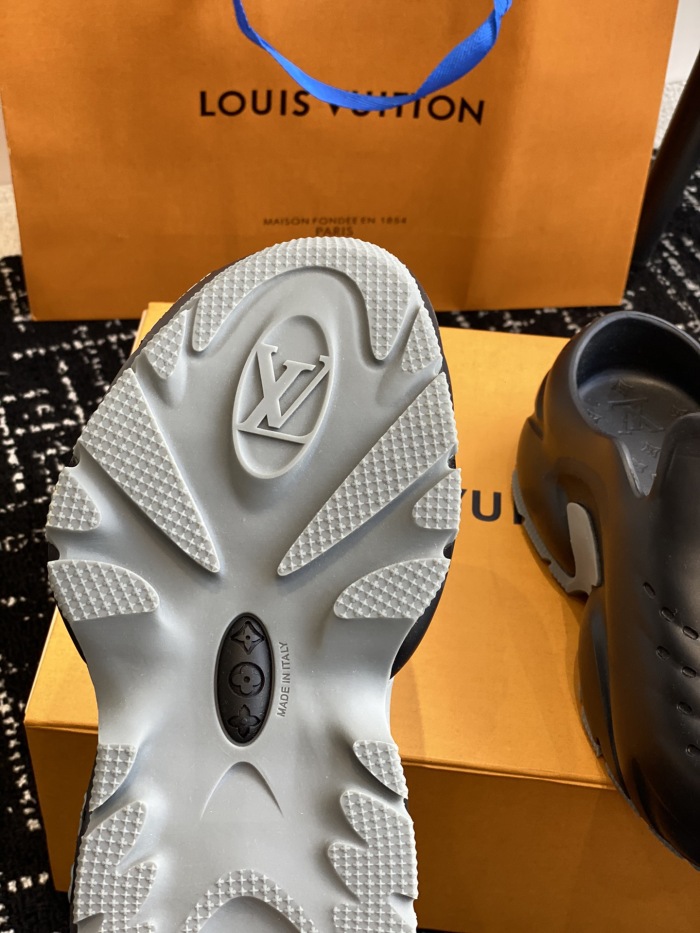 Men  L*ouis V*uitton Top Sandals