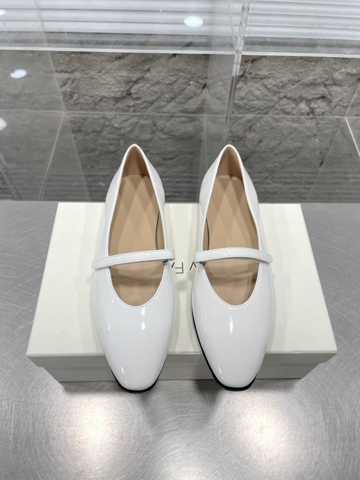 Women  B*y far Top Sandals
