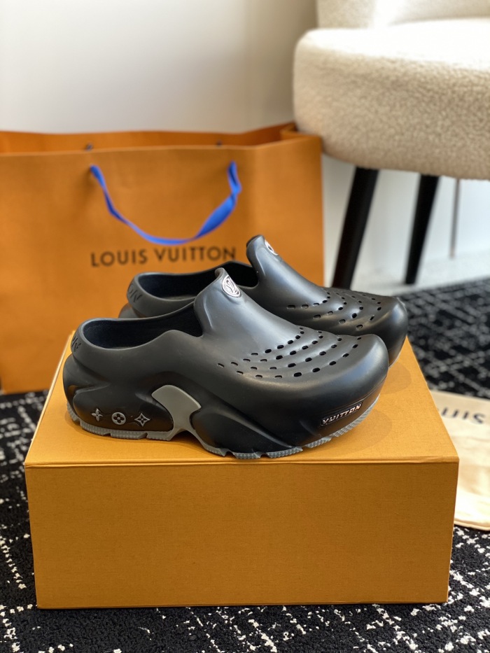 Men  L*ouis V*uitton Top Sandals