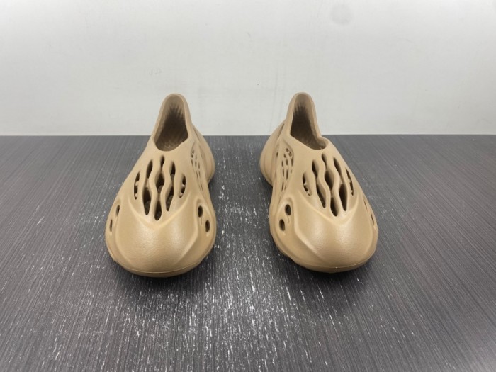 a*didas Yeezy Foam Runner “Flax”  GV6842