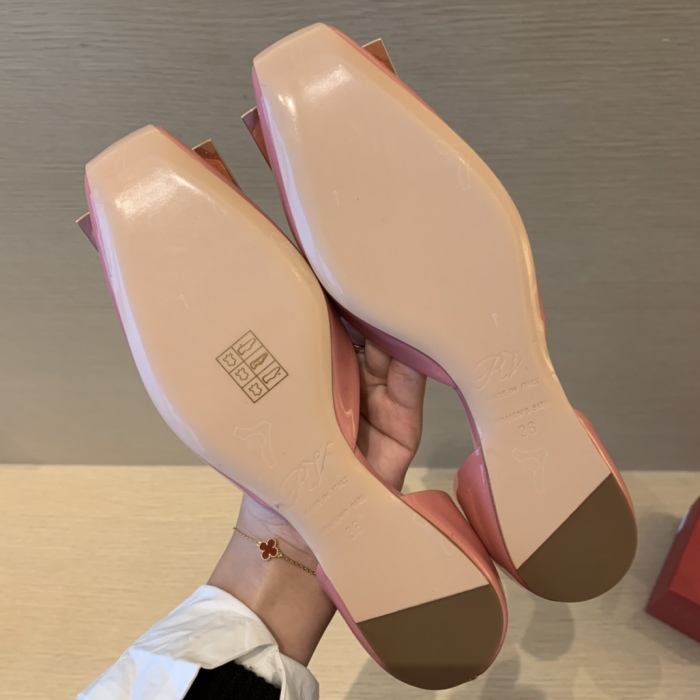 Women  R*oger V*ivier Top Sandals