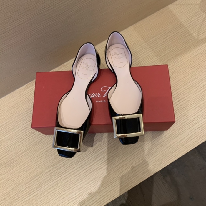 Women  R*oger V*ivier Top Sandals