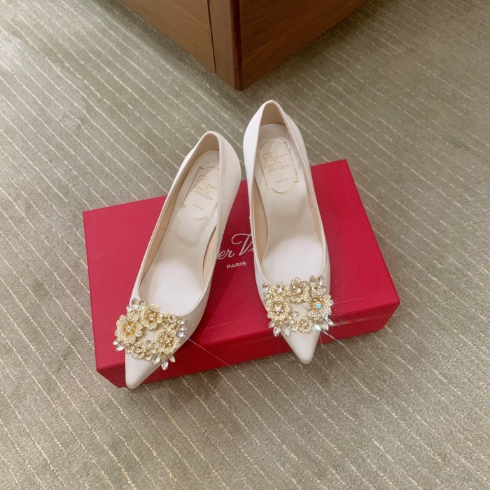 Women  R*oger V*ivier Top Sandals