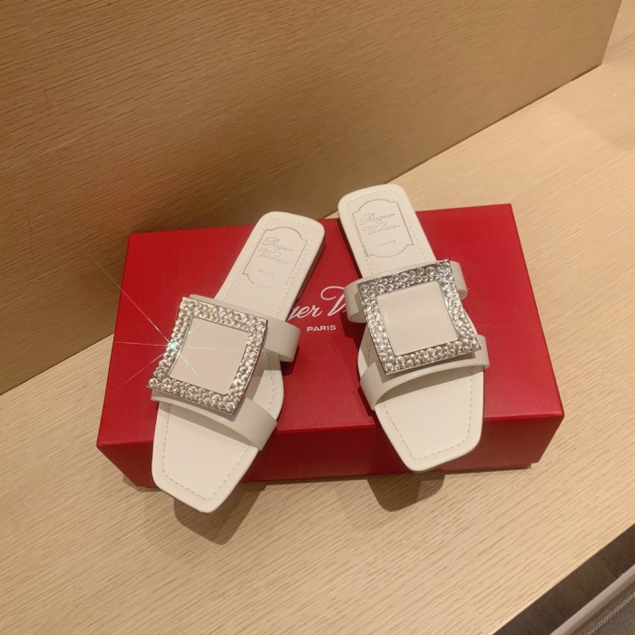Women  R*oger V*ivier Top Sandals