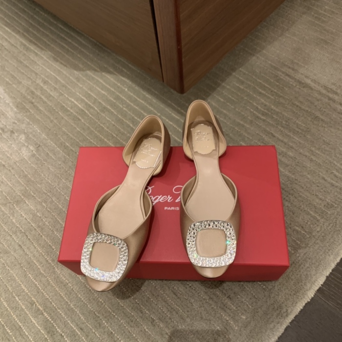 Women  R*oger V*ivier Top Sandals