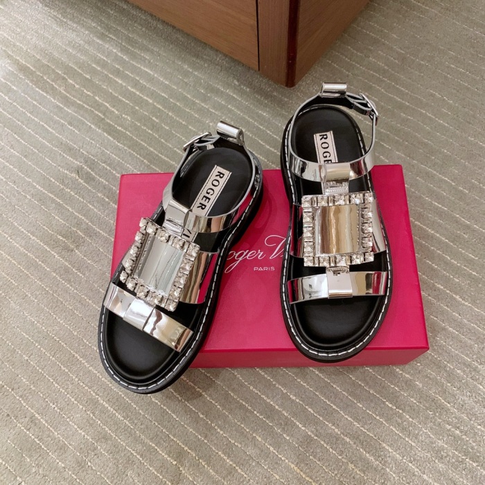 Women  R*oger V*ivier Top Sandals