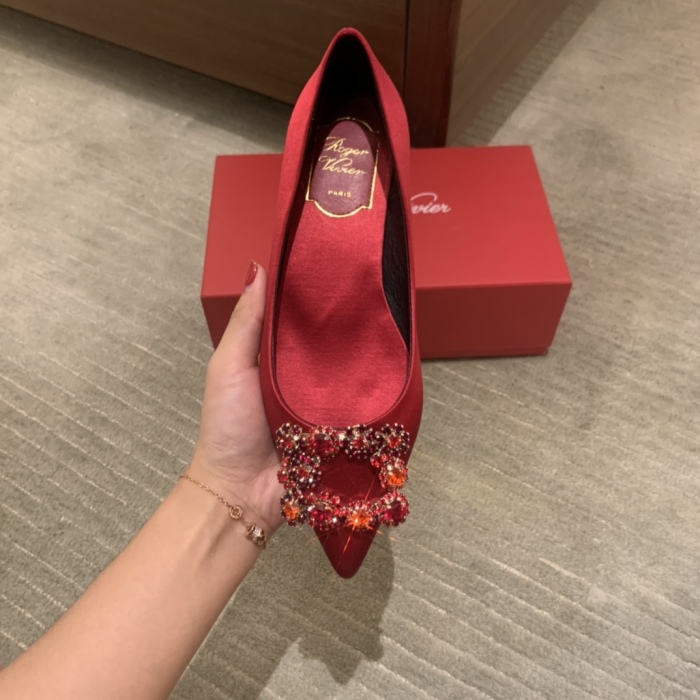 Women  R*oger V*ivier Top Sandals