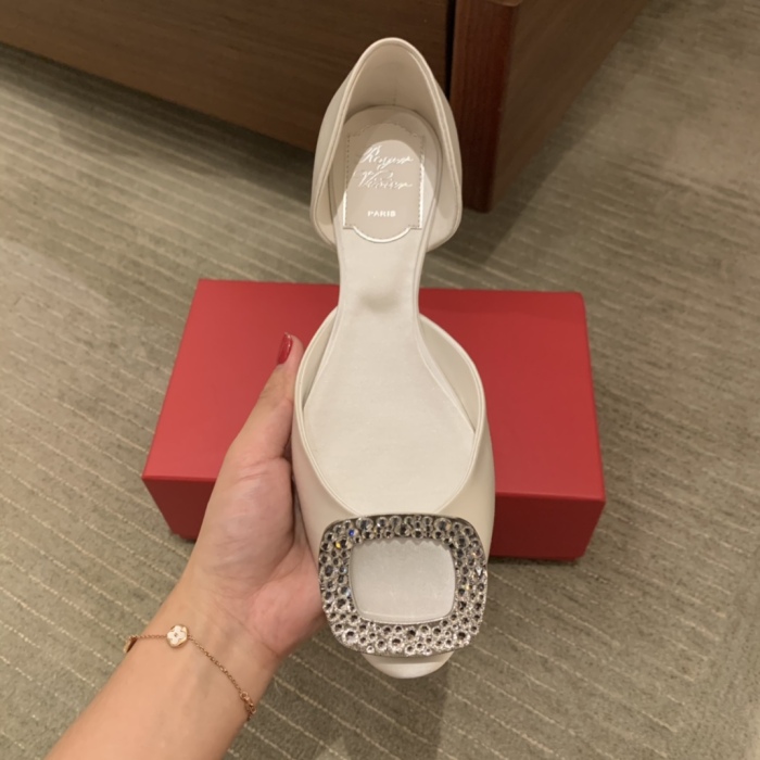 Women  R*oger V*ivier Top Sandals