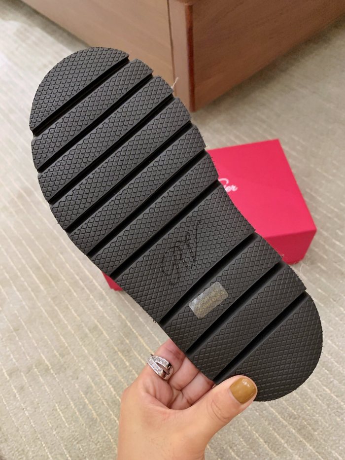 Women  R*oger V*ivier Top Sandals