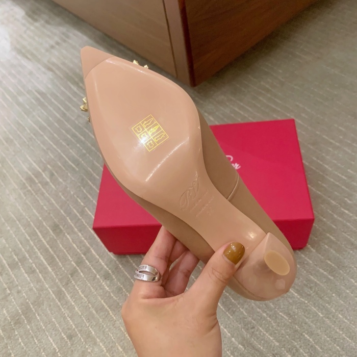 Women  R*oger V*ivier Top Sandals