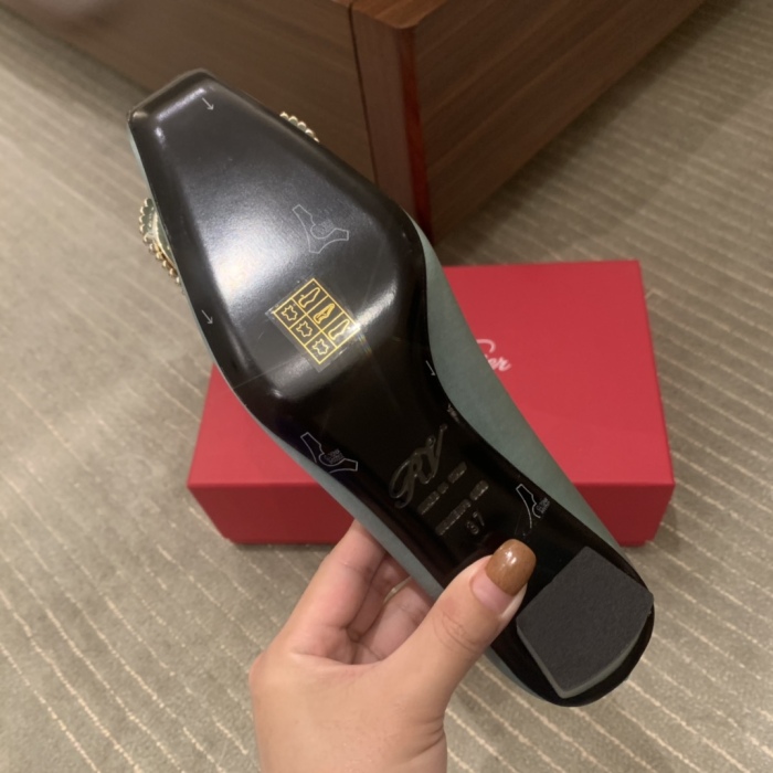 Women  R*oger V*ivier Top Sandals