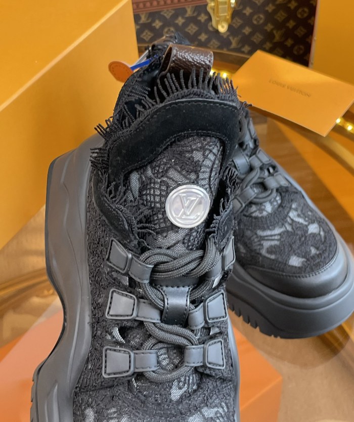 Women L*ouis V*uitton Top Quality Sneakers