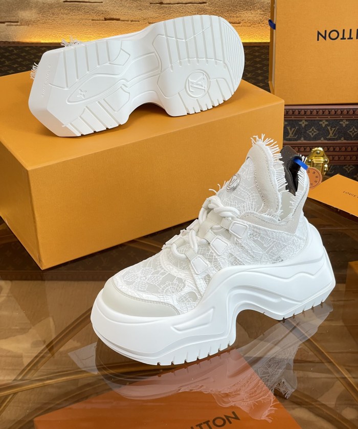 Women L*ouis V*uitton Top Quality Sneakers