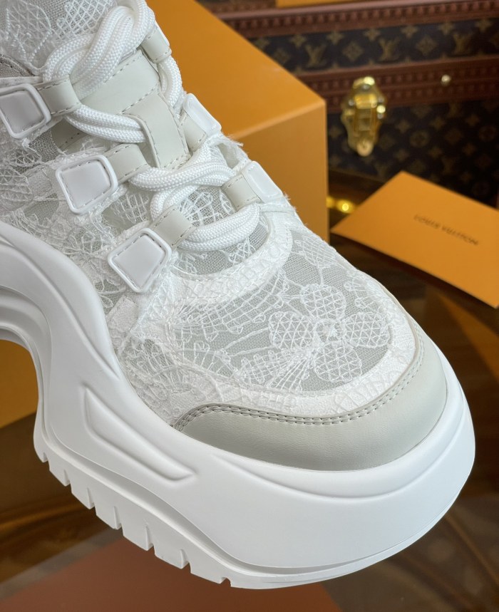 Women L*ouis V*uitton Top Quality Sneakers