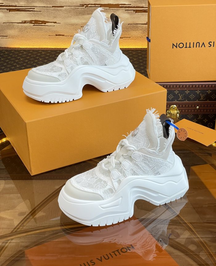 Women L*ouis V*uitton Top Quality Sneakers