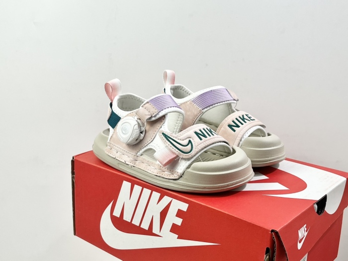 Kids N*ike Shoes