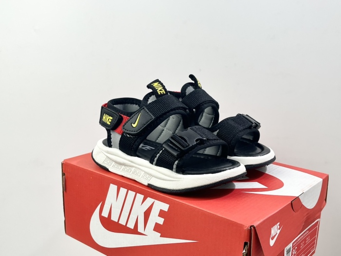 Kids N*ike Shoes