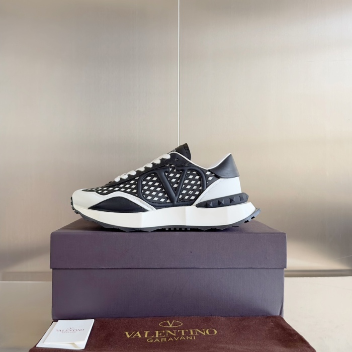 Men  𝑉*𝐴𝐿𝐸𝑁𝑇𝐼𝑁𝑂 Top Sneakers