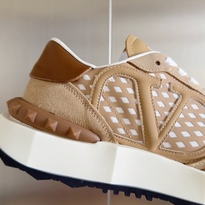 Men  𝑉*𝐴𝐿𝐸𝑁𝑇𝐼𝑁𝑂 Top Sneakers