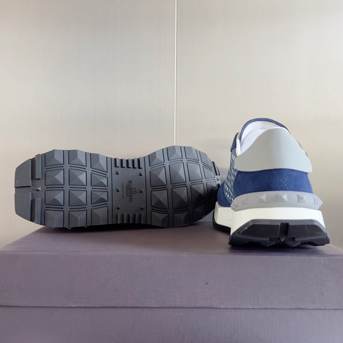 Men  𝑉*𝐴𝐿𝐸𝑁𝑇𝐼𝑁𝑂 Top Sneakers
