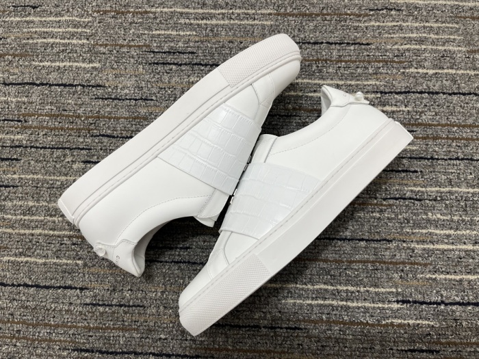 Men  G*venchy Top Quality Sneakers