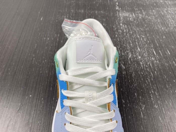 Air Jordan 1 Low FN8899-131