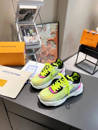 Women L*ouis V*uitton Top Sneakers