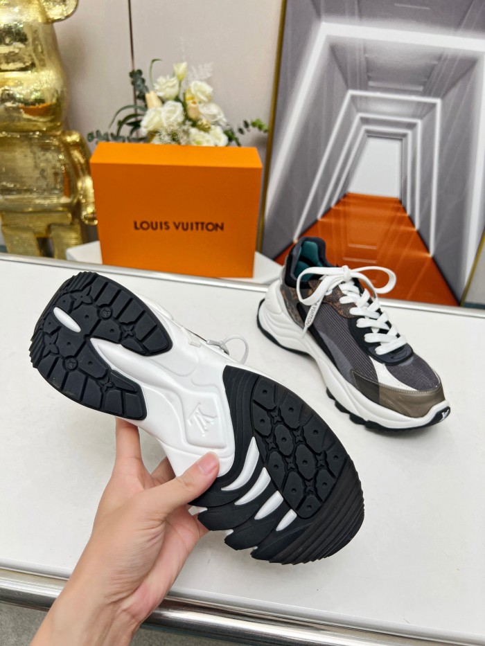 Women L*ouis V*uitton Top Sneakers