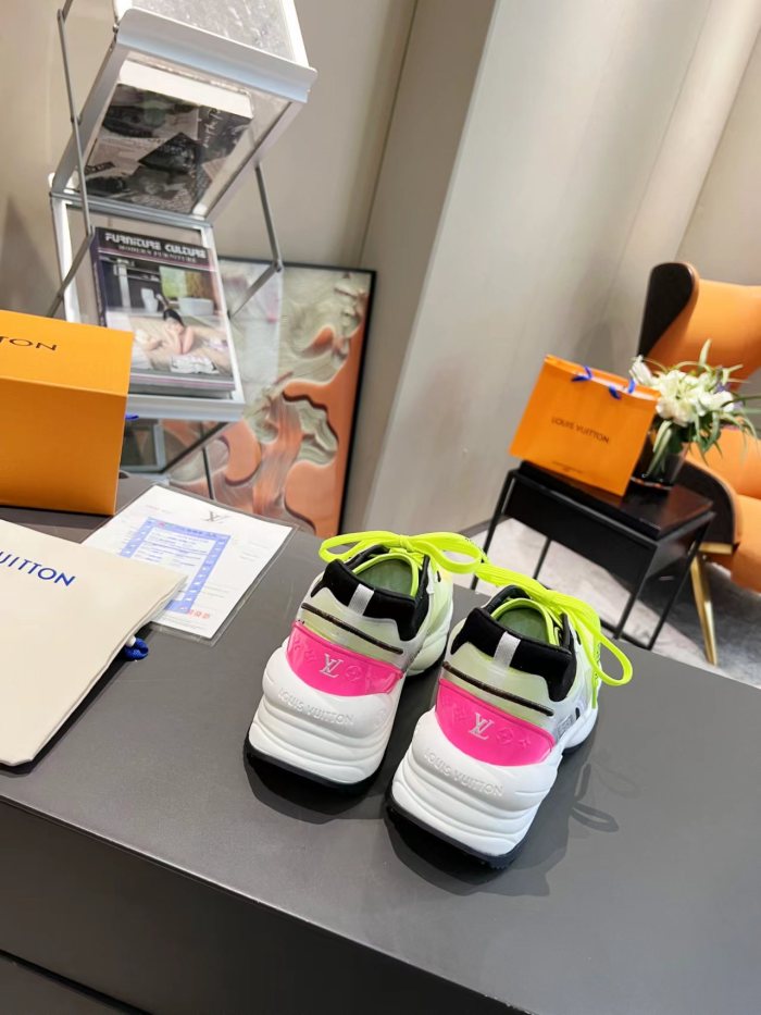 Women L*ouis V*uitton Top Sneakers