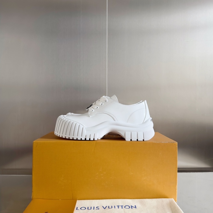 Women L*ouis  V*uitton Top Sneakers
