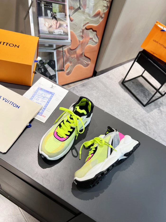 Women L*ouis V*uitton Top Sneakers
