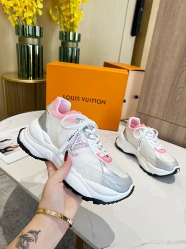 Women L*ouis V*uitton Top Sneakers