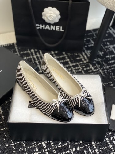 Women C*hanel Top Sneaker