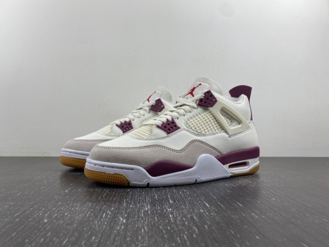 SB x Jordan 4 “Sapphire”  DR5415-102