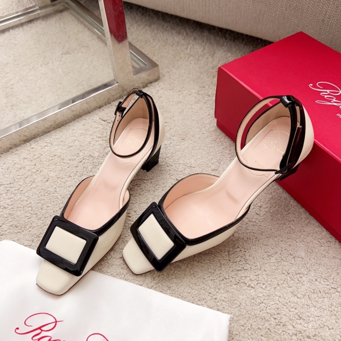 Women  R*oger V*ivier Top Sandals