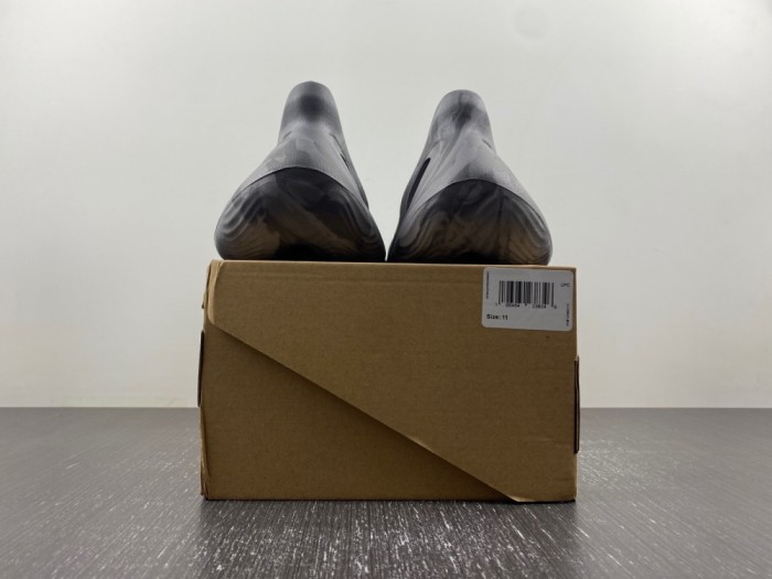 YEEZY  FOAM RUNNER MX  Granite    IE4931