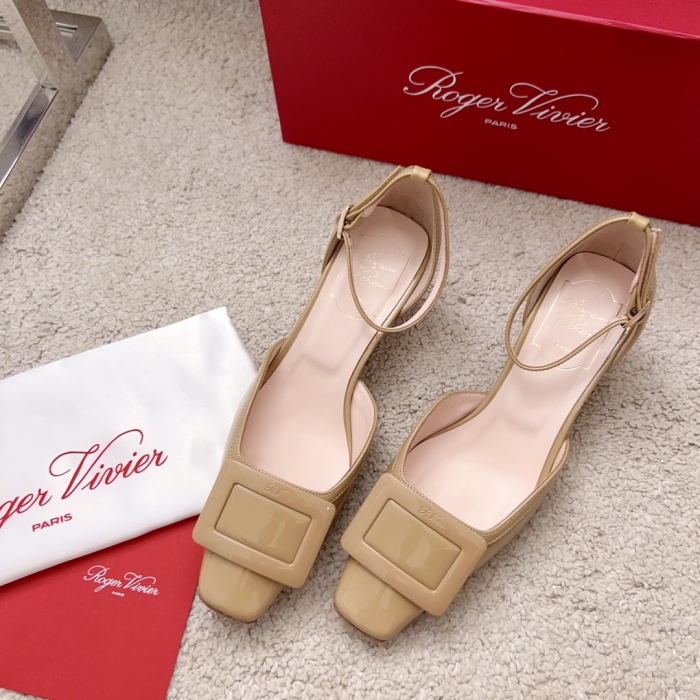 Women  R*oger V*ivier Top Sandals