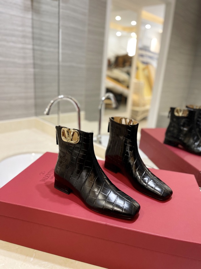 Women V*alentino Top Quality Boots 3CM