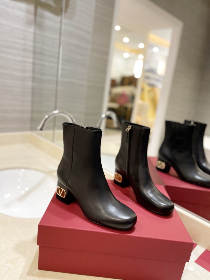 Women V*alentino Top Quality Boots 6CM